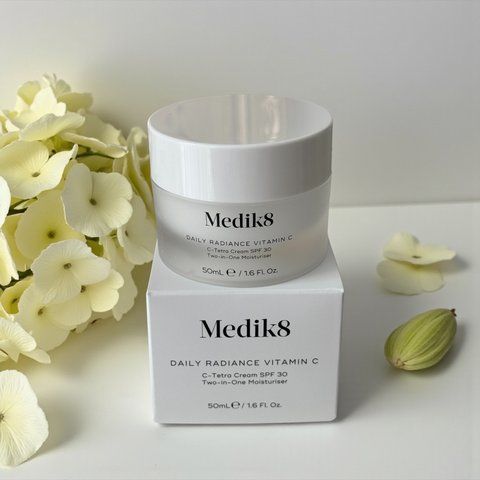 DAILY RADIANCE VITAMIN C&trade;&mdash; антиоксидантний зволожувальний крем C-Tetra з SPF 30 Medik8