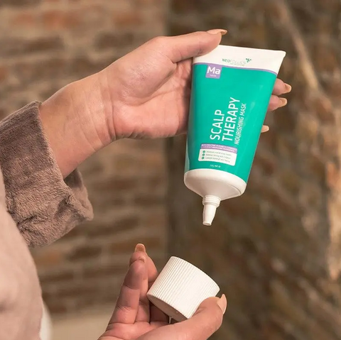 Поживна маска для шкіри голови -  Neofollics Hair Technology Scalp Therapy Nourishing Mask  N008 фото