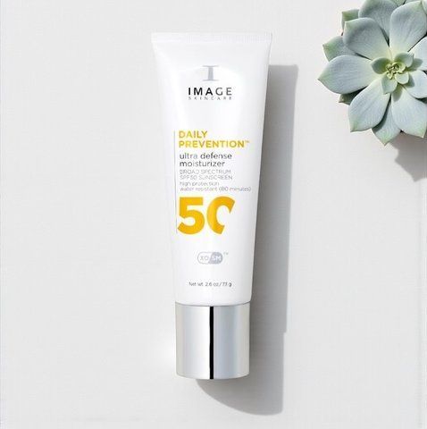 Image Skincare Daily Prevention Ultra Defense Moisturizer SPF 50 - Омолоджуючий зволожуючий крем SPF 50